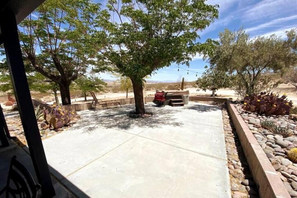 The Outpost Joshua Tree: Hot Tub, Gameroom, Jtnp *