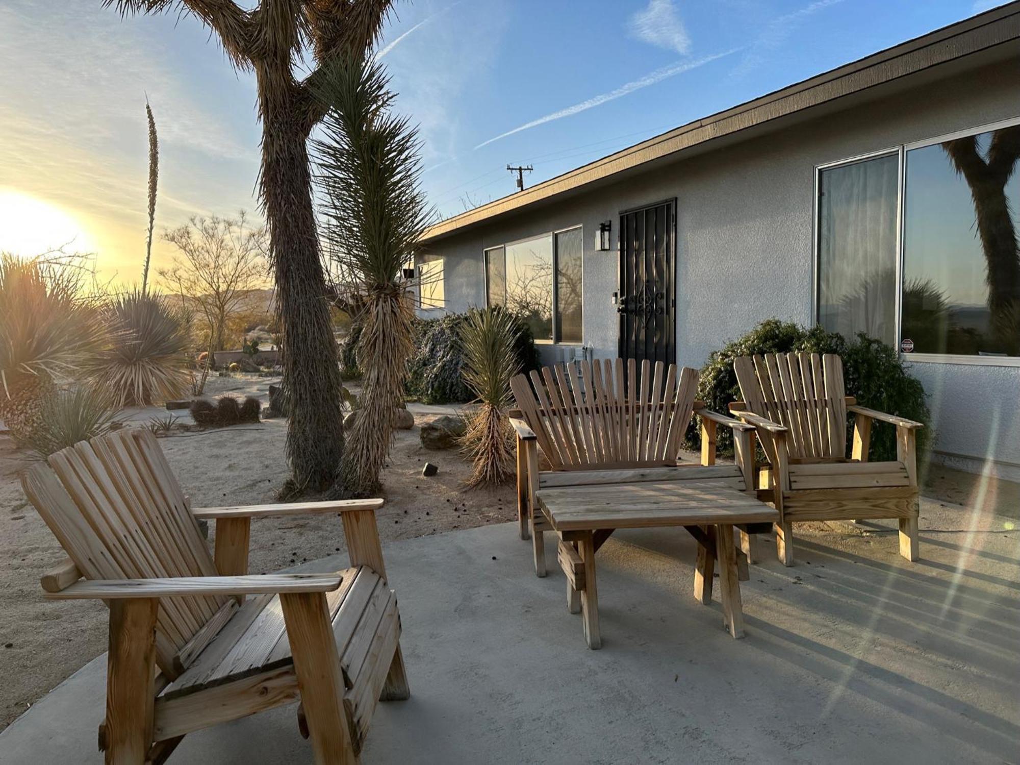 The Outpost Joshua Tree: Hot Tub, Gameroom, Jtnp * Joshua Tree
