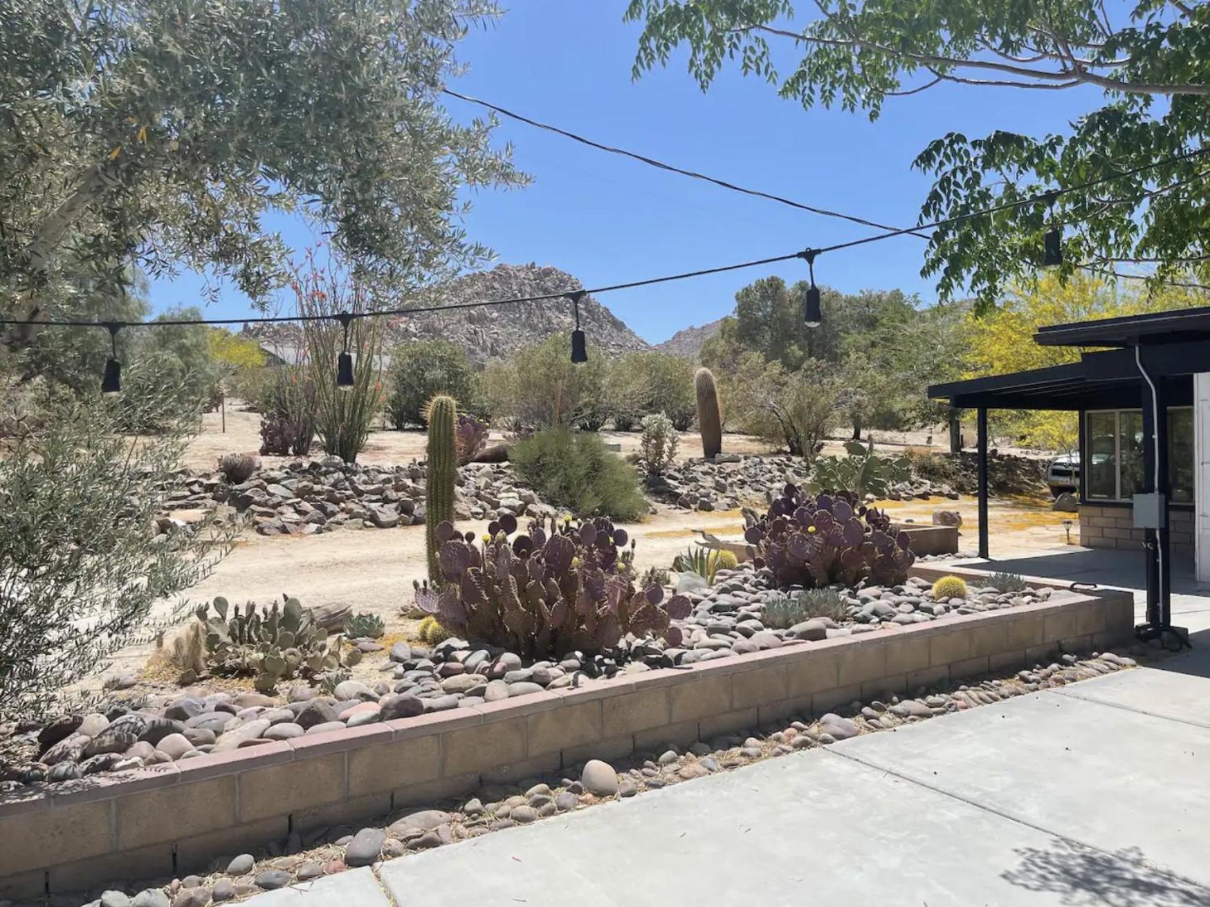 The Outpost Joshua Tree: Hot Tub, Gameroom, Jtnp *